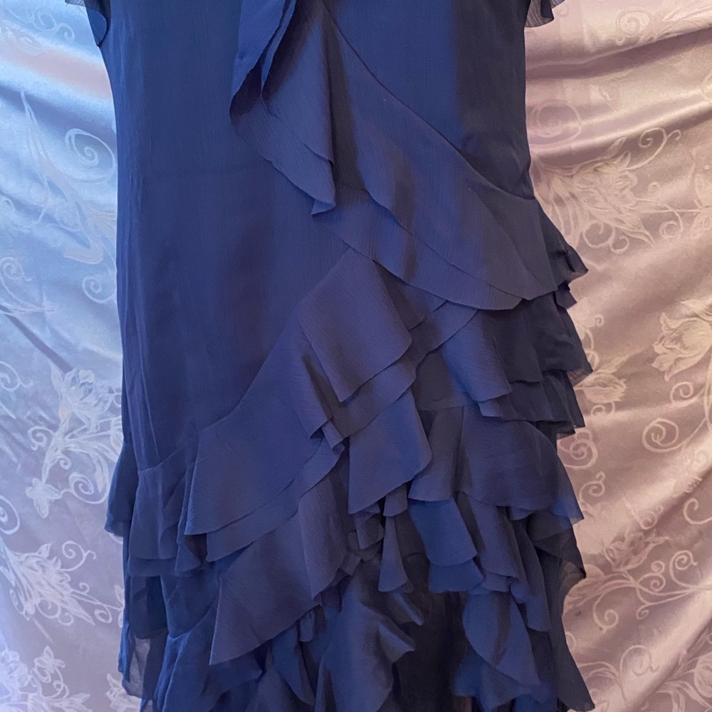 Dress - Picture 3 of 5